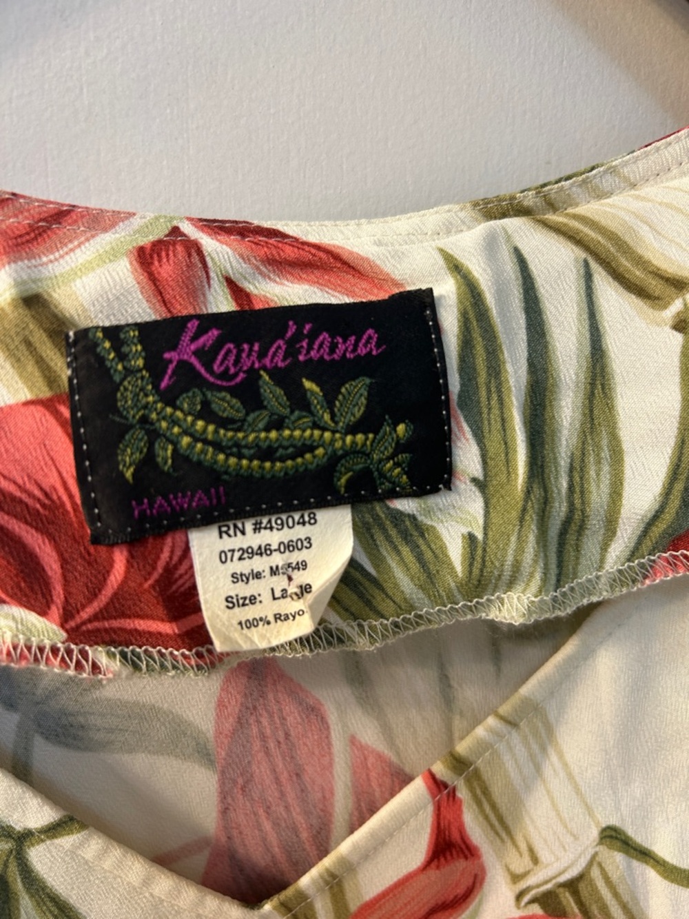KAUA’IANA Women's Floral V-Neck Floral Print Muumuu, Sz Large - Picture 6 of 6